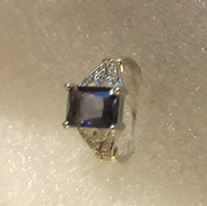 Womans ring